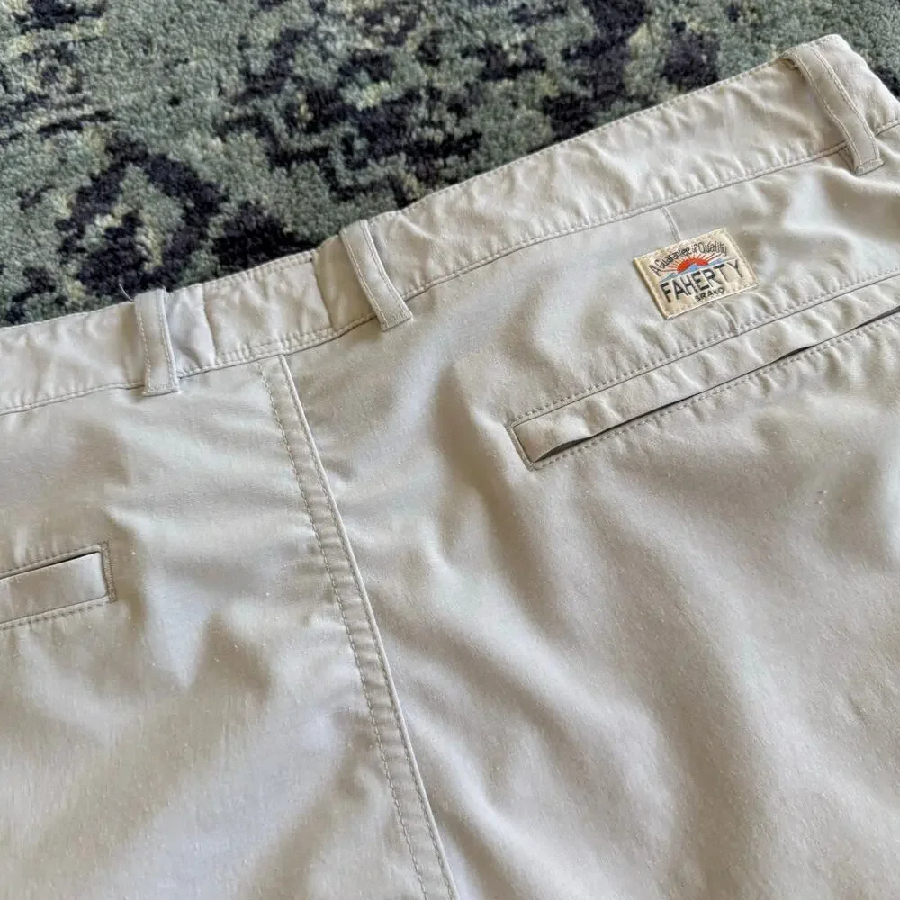 Faherty Men’s 9” Inseam All Day Shorts in Stone- Size 38